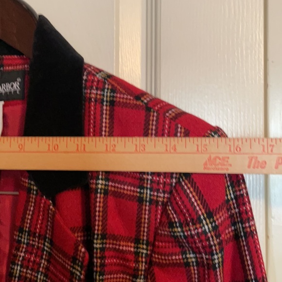 Sag Harbor Petite wool red plaid blazer size 10 40% wool 1 button front, lined - Picture 8 of 10